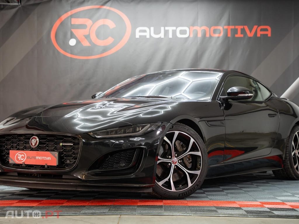 Jaguar F-Type 2.0 i4 R-Dynamic Black