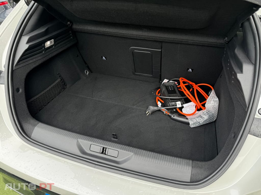 Peugeot 308 1.6 Hybrid GT e-EAT8