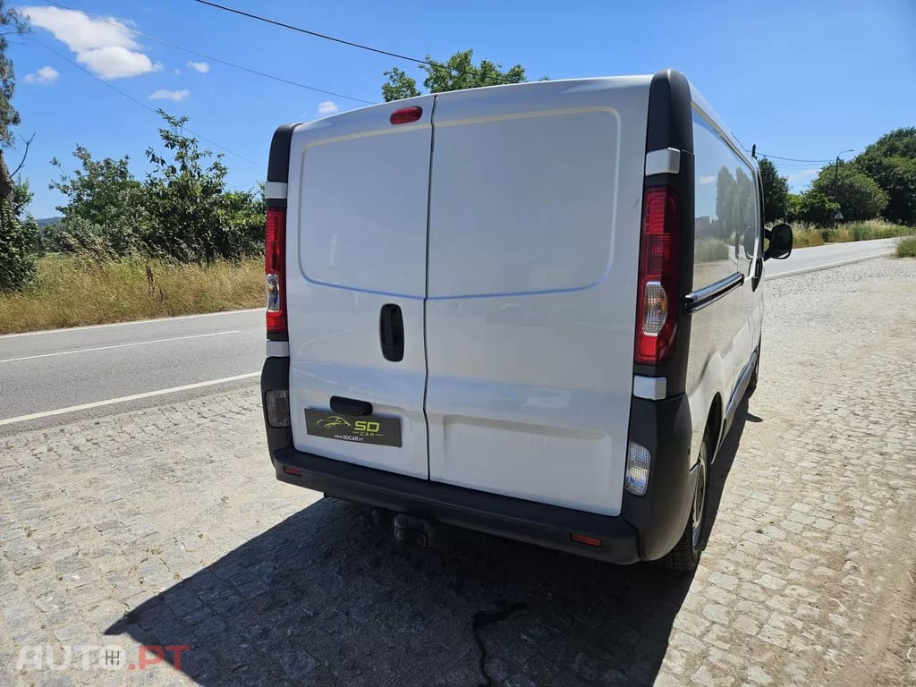 Opel Vivaro 2.0 CDTi L2H1 2.9T