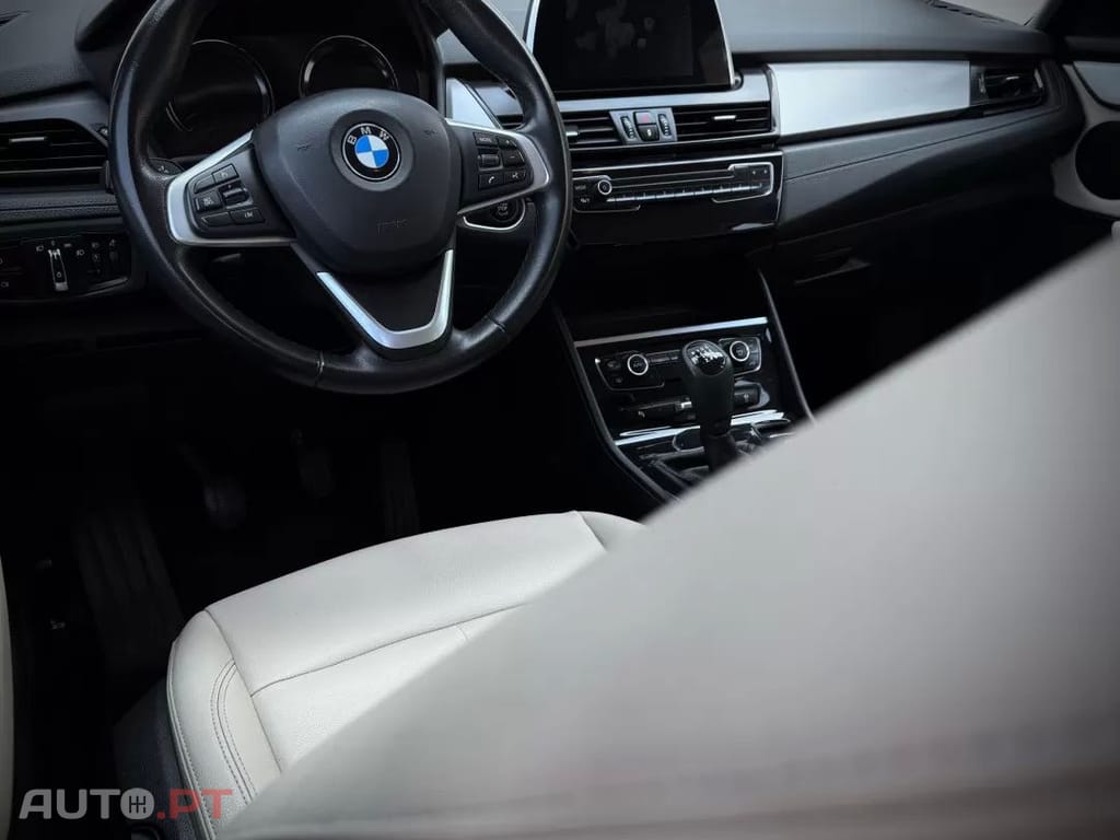 BMW 216 d 7L Line Luxury