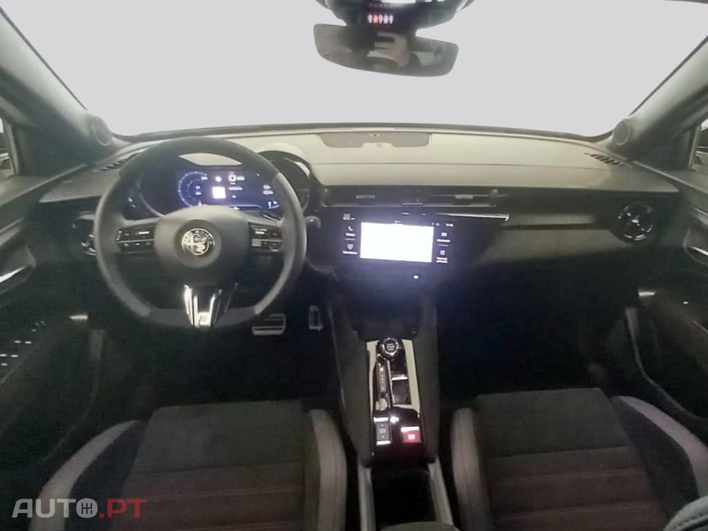 Alfa Romeo Junior 50 kWh Veloce I.V.A DEDUTIVEL 