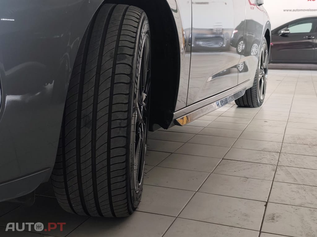 Peugeot E-308 58 kWh GT