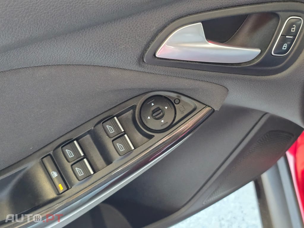 Ford Focus SW 1.0 SCTi Titanium