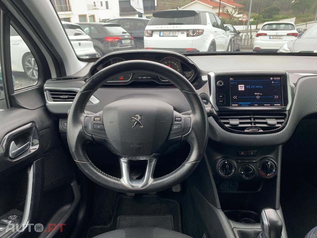 Peugeot 208 1.2 PureTech Style