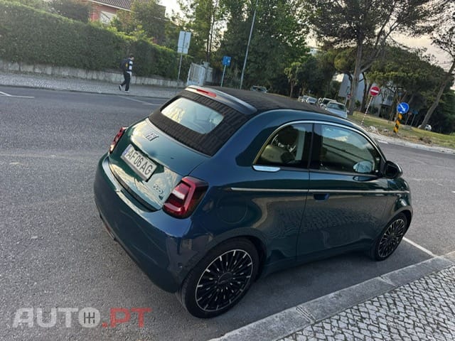 Fiat 500e La Prima