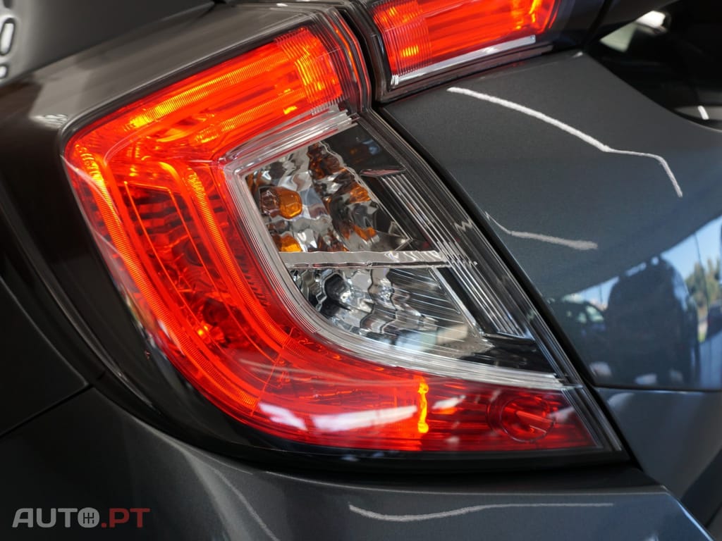 Honda Civic 1.6 i-DTEC Elegance Navi