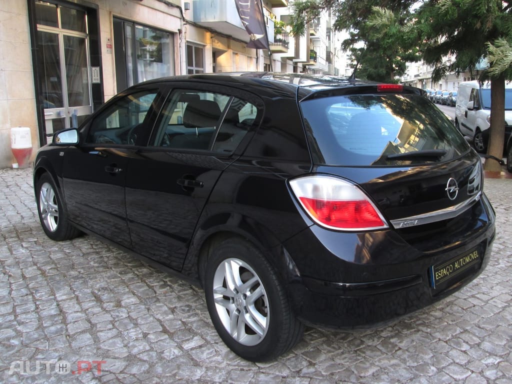 Opel Astra 1.3 CDTi Cosmo