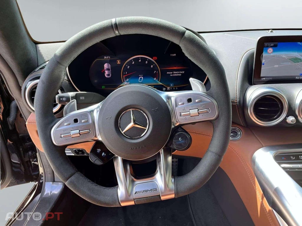 Mercedes-Benz AMG GT Coupe  V8 