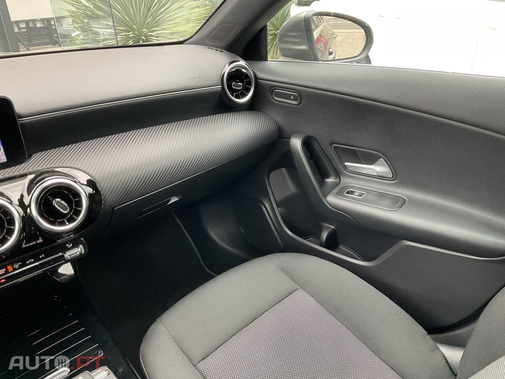 Mercedes-Benz CLA 180 d Shooting Brake Business Solutions Aut.