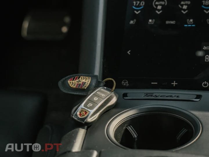 Porsche Taycan Turbo