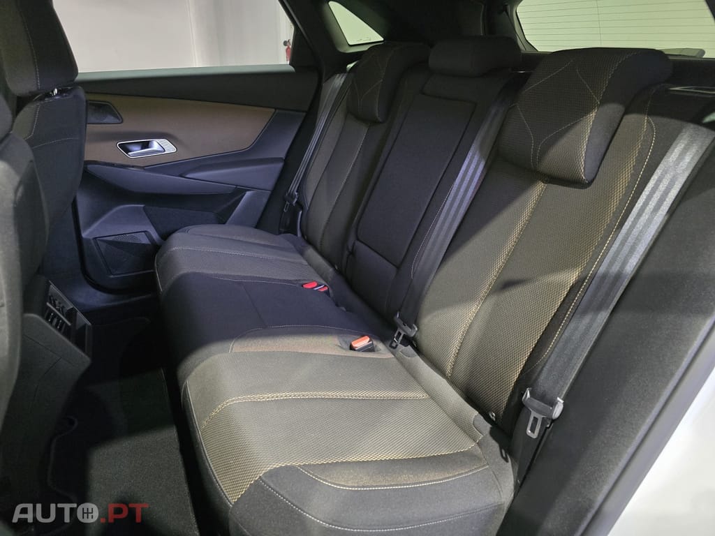 DS DS7 Crossback E-Tense Bastille+ EAT8