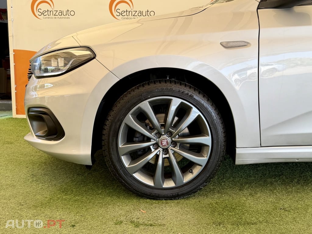 Fiat Tipo 1.3 M-Jet Lounge J17