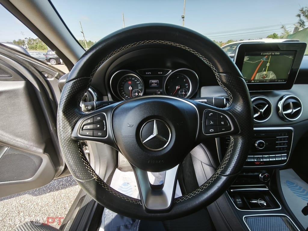Mercedes-Benz GLA 220 d 4-Matic