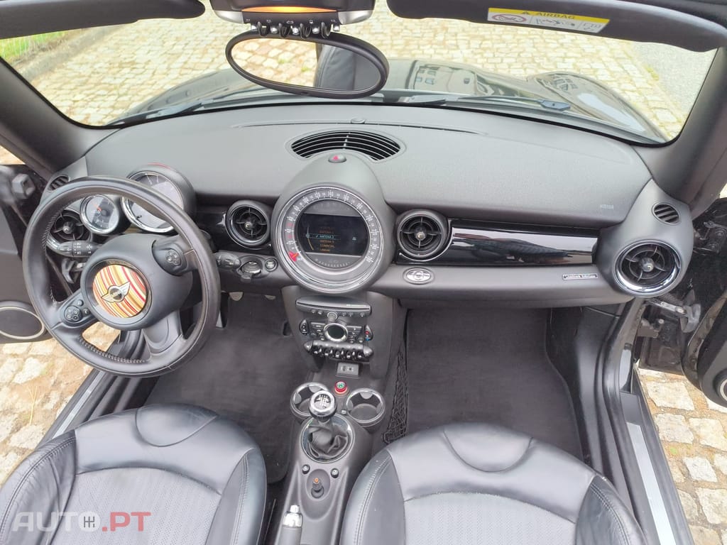 MINI Cooper R57 2015
