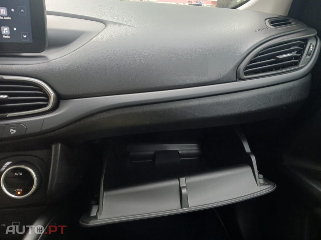 Fiat Tipo 1.0 GSE T3 Cross
