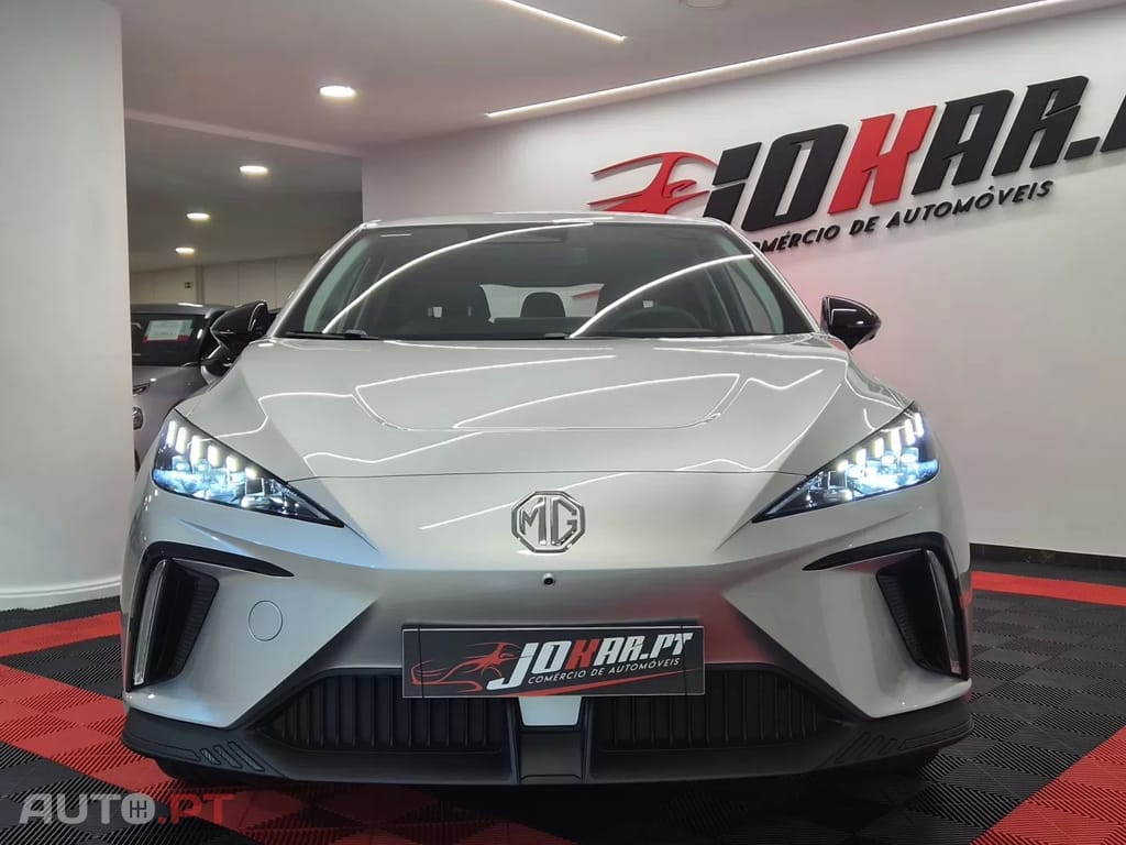 MG MG4 64 KWH LUXURY