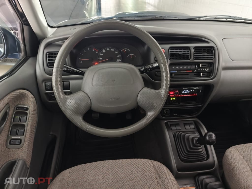 Suzuki Grand Vitara Metal Top 2.0 TDi