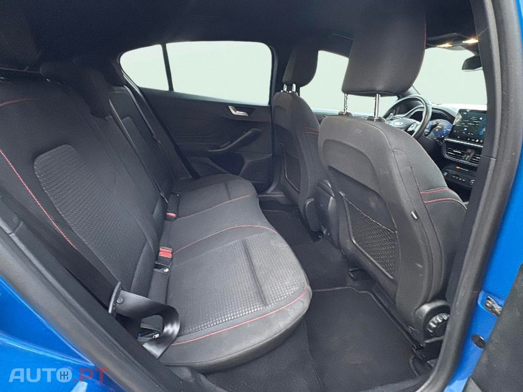 Ford Focus 1.0 EcoBoost MHEV ST-Line