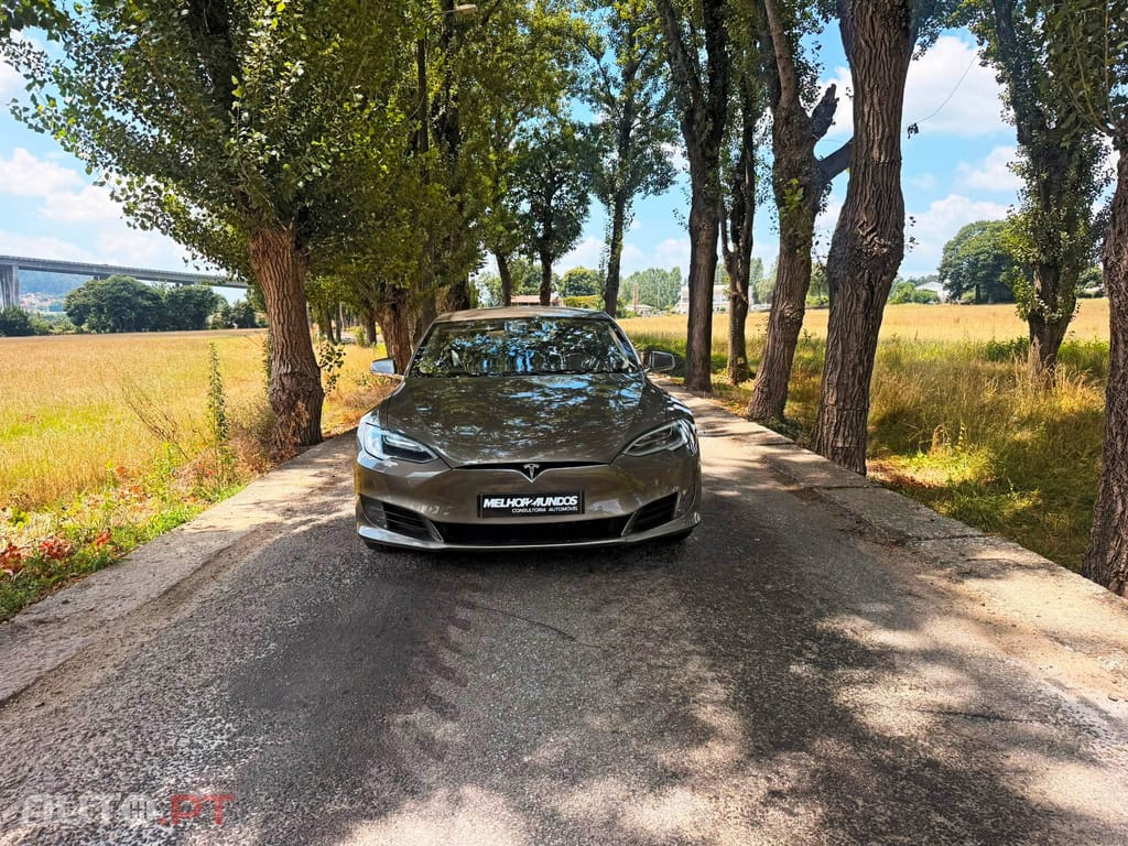 Tesla Model S 70 
