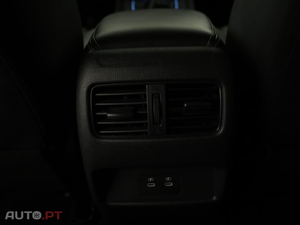 Nissan Qashqai 1.3 DIG-T N-Connecta LED Xtronic