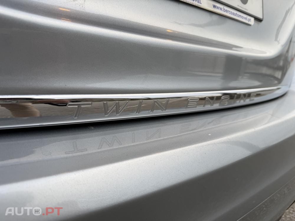 Volvo V60 D6 Plug-In-Hybrid AWD Geartronic Pure Limited