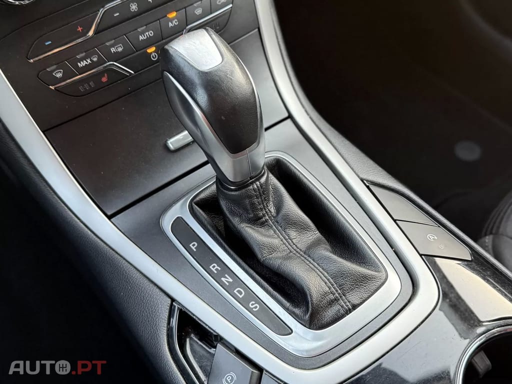Ford S-Max 2.0 TDCi Titanium