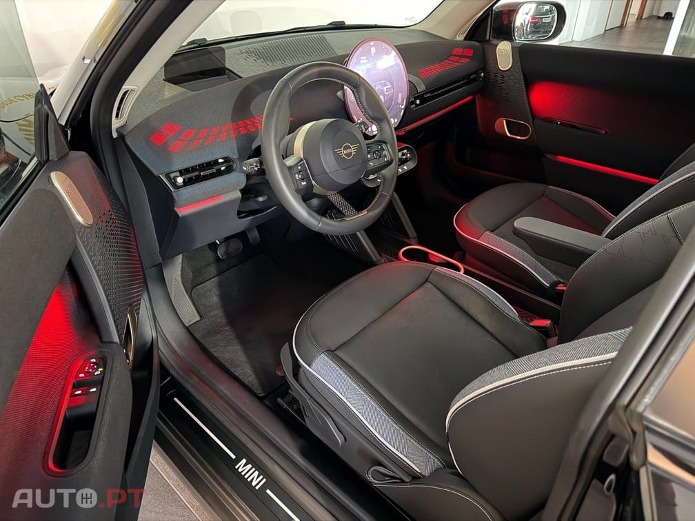 MINI Cooper Cooper E Favoured L