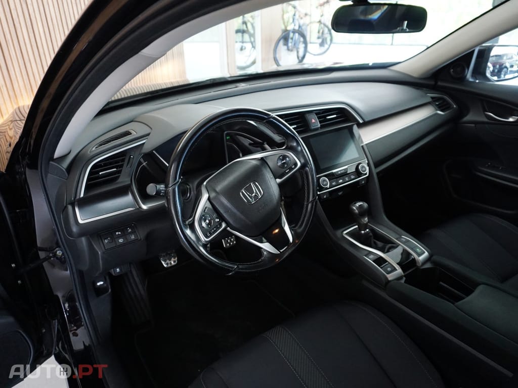 Honda Civic 1.6 i-DTEC Elegance Navi