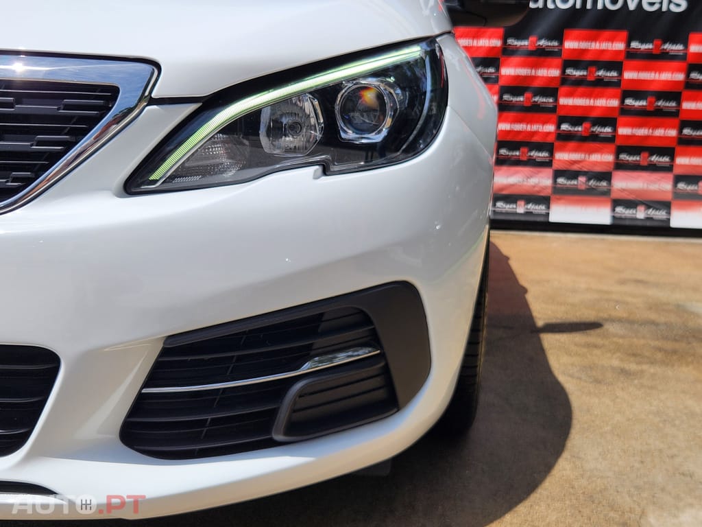 Peugeot 308 1.5 BlueHDi Business Line