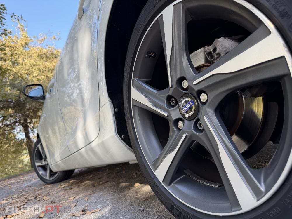 Volvo V40 1.6 D2 Eco R-Design