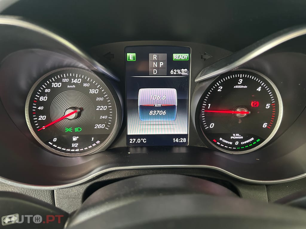 Mercedes-Benz C 300 BlueTEC Hybrid Avantgarde+