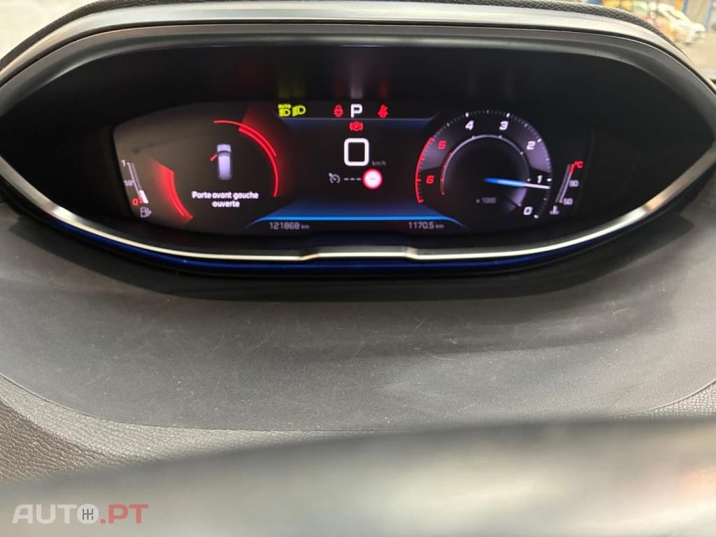 Peugeot 5008 1.5 BlueHDi Allure Pack EAT8