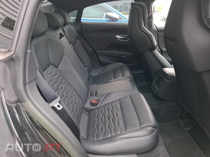 Audi E-Tron GT quattro