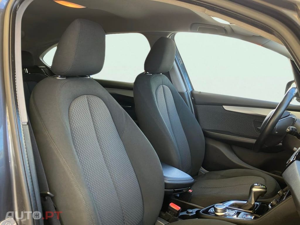 BMW 216 d Luxury Line