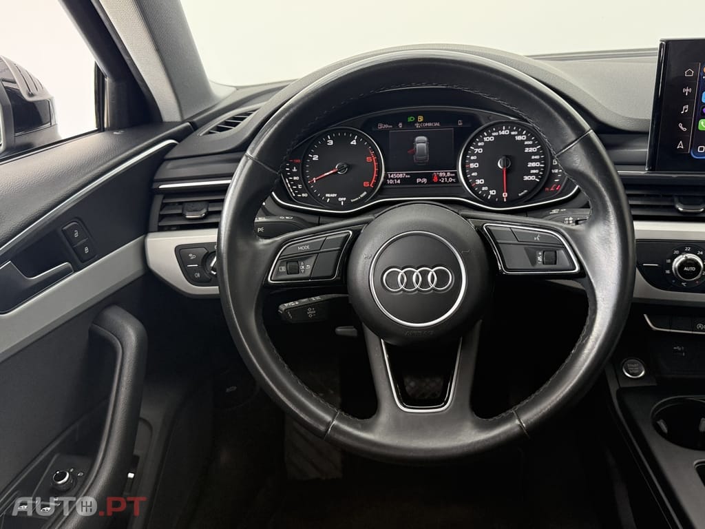 Audi A4 Avant 30 TDI Advanced S tronic — fotografia 28