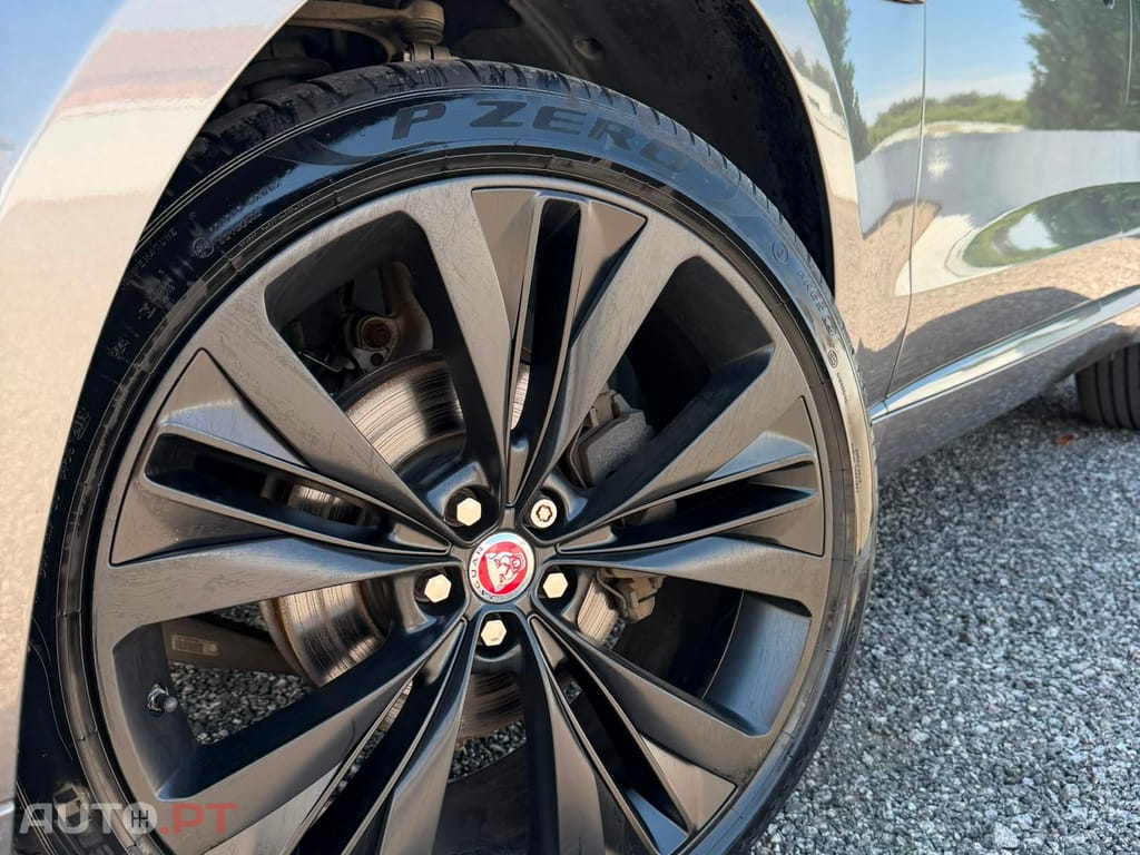 Jaguar F-Pace 2.0 i4D R-Sport Aut.