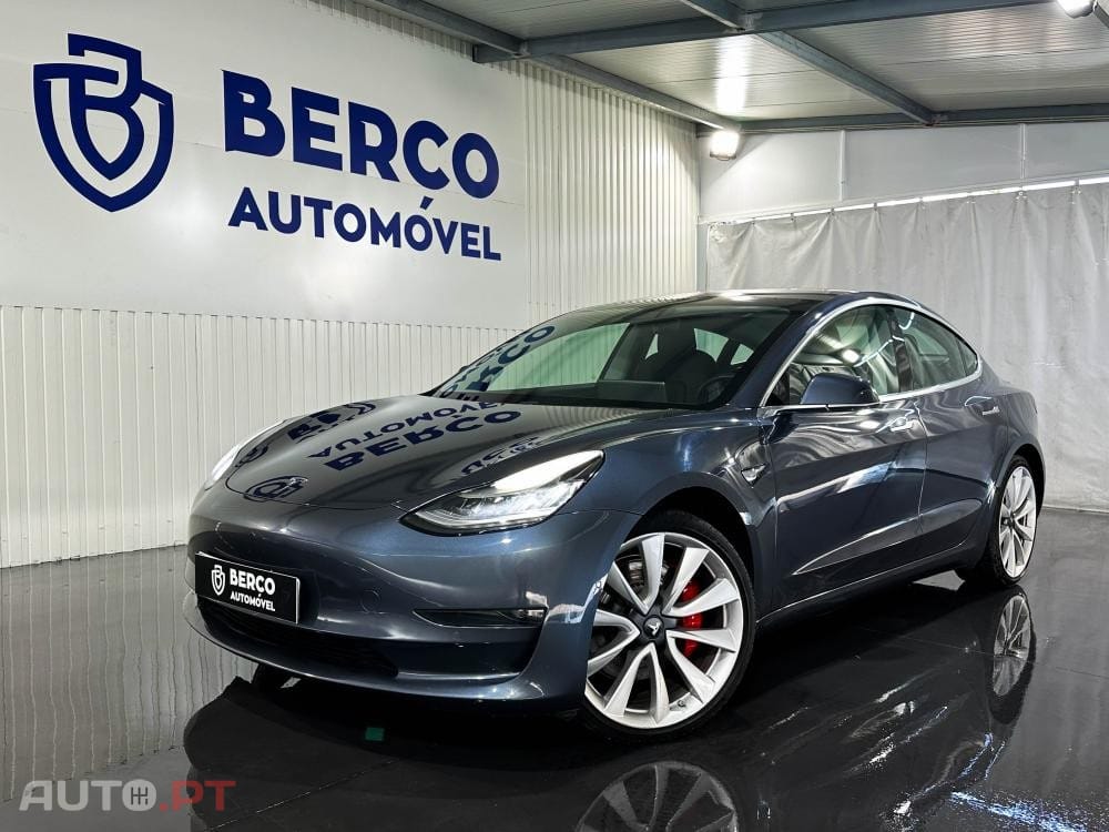 Tesla Model 3 Performance AWD