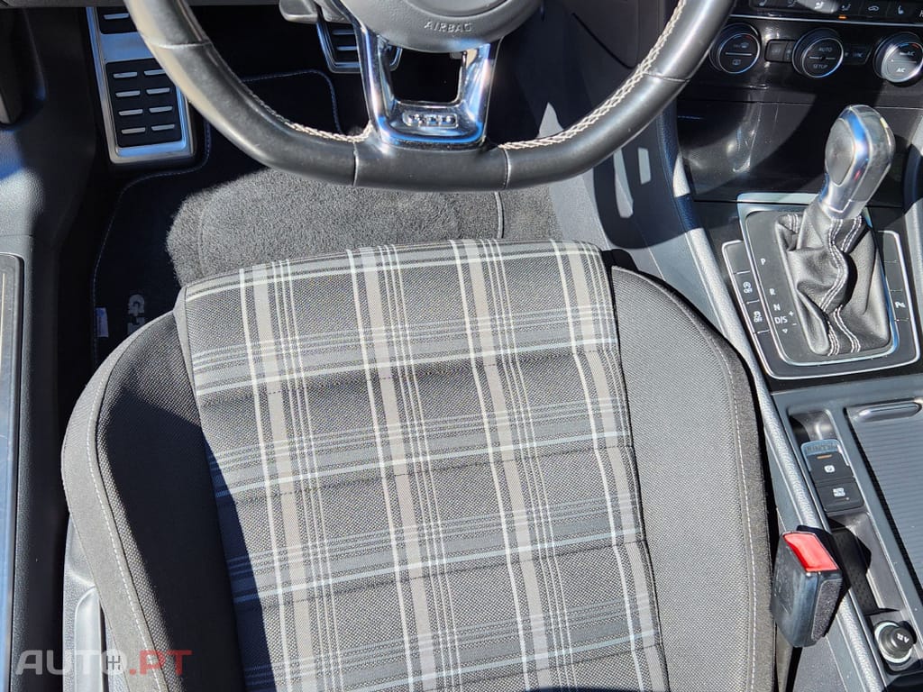 Volkswagen Golf 2.0 TDi GTD DSG