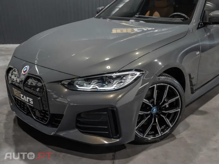 BMW i4 eDrive40 Pack Desportivo M Pro