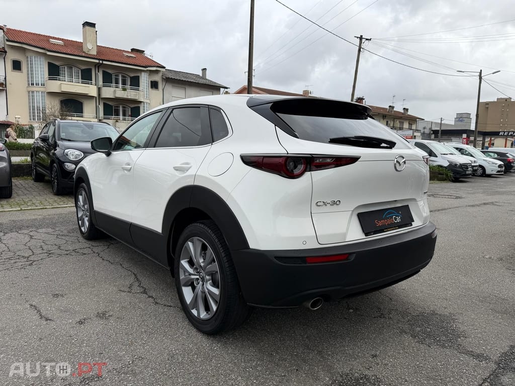 Mazda CX-30 2.0 e-Skyactiv-G Exclusive-line