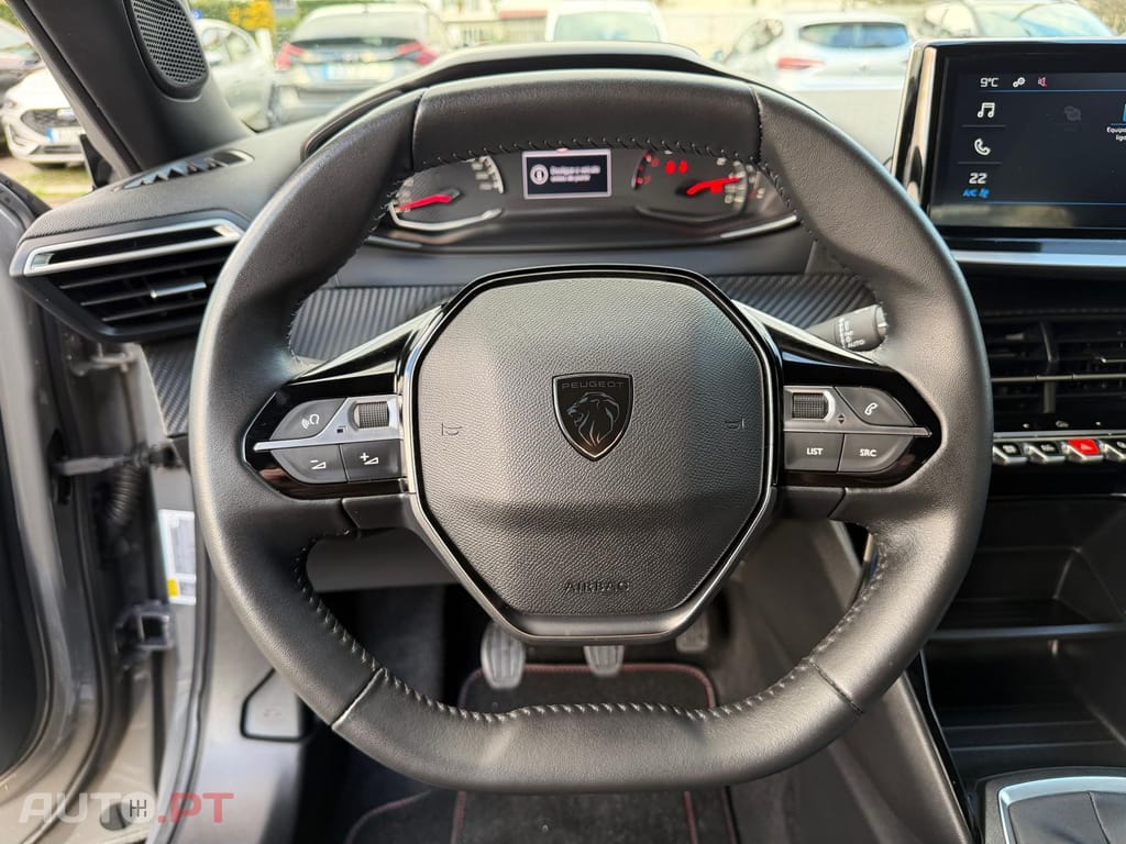 Peugeot 2008 1.2 PureTech Style