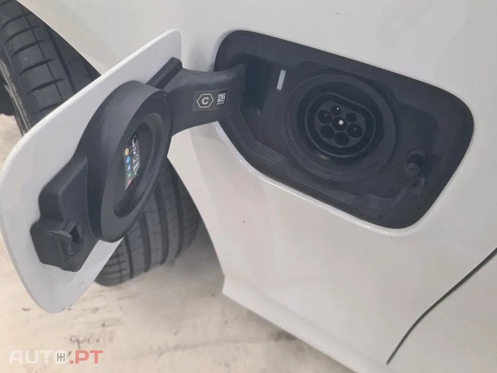 BMW 330 e Touring Pack M Auto