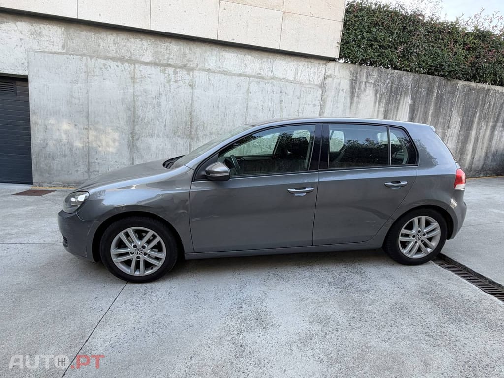 Volkswagen Golf 2.0 TDi Confortline
