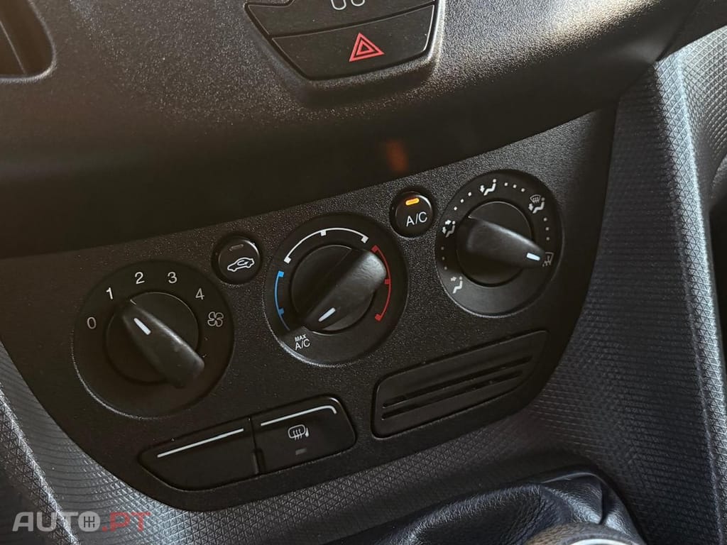 Ford Transit Connect 1.6 TDCi 230 L2 Ambiente