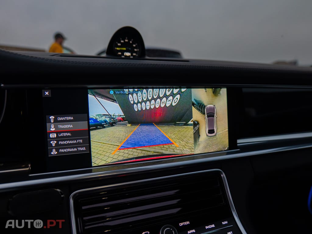 Porsche Panamera 4 E-Hybrid