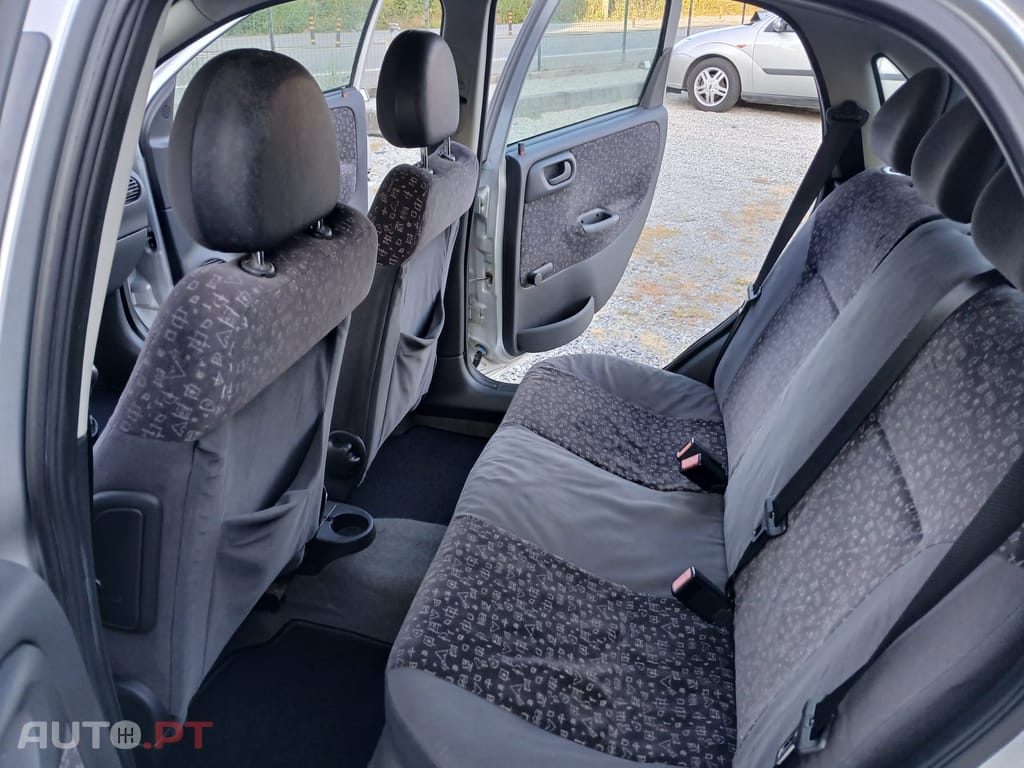 Opel Corsa 1.2 16v