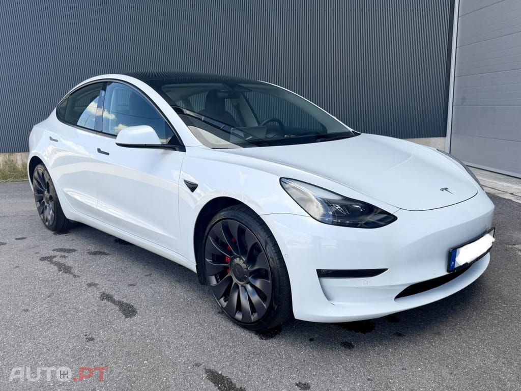 Tesla Model 3 Performance Dual Motor AWD — fotografia 12
