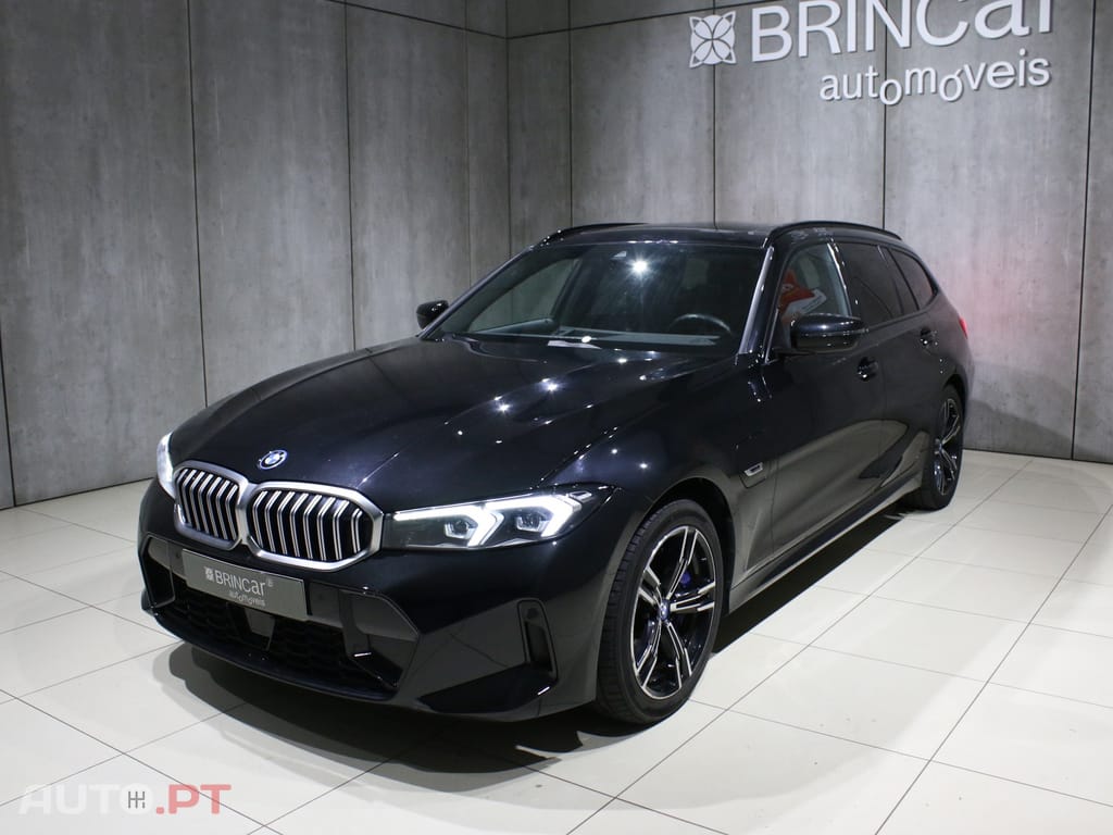 BMW 330 e Touring Pack Desportivo M Auto