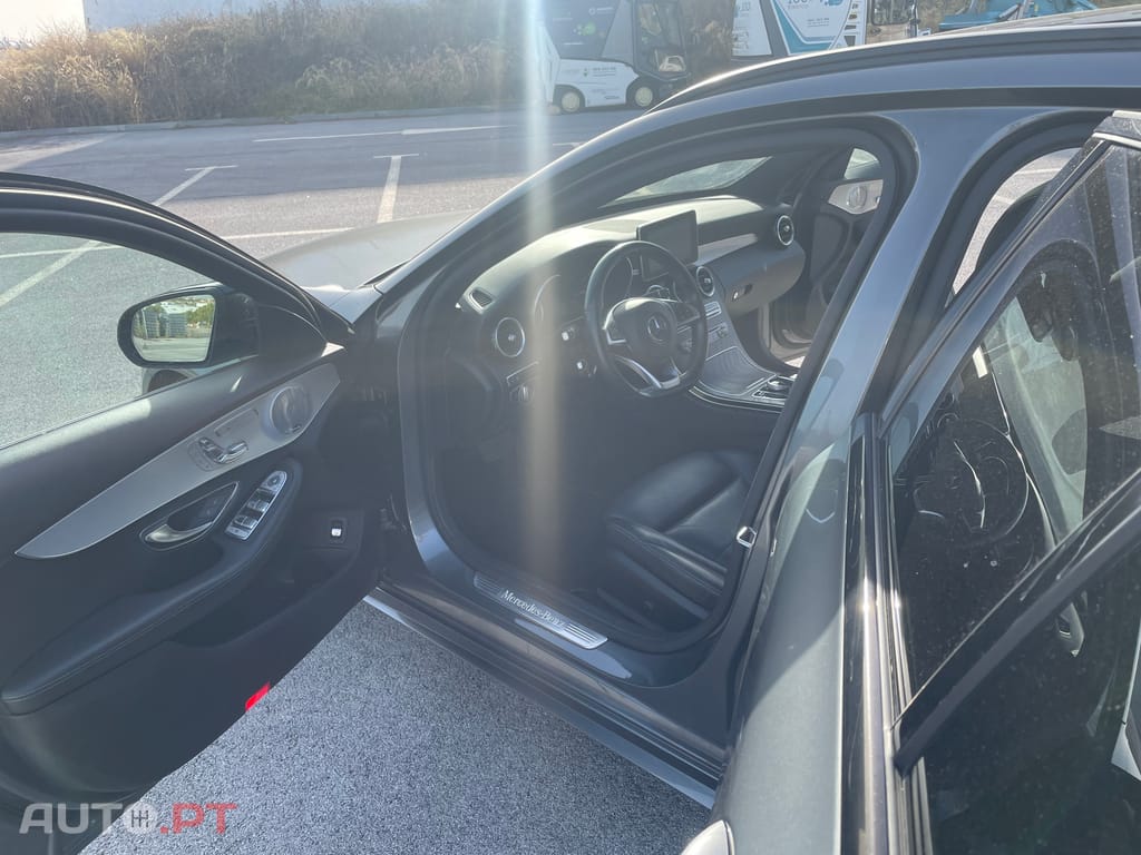 Mercedes-Benz C 220 AMG