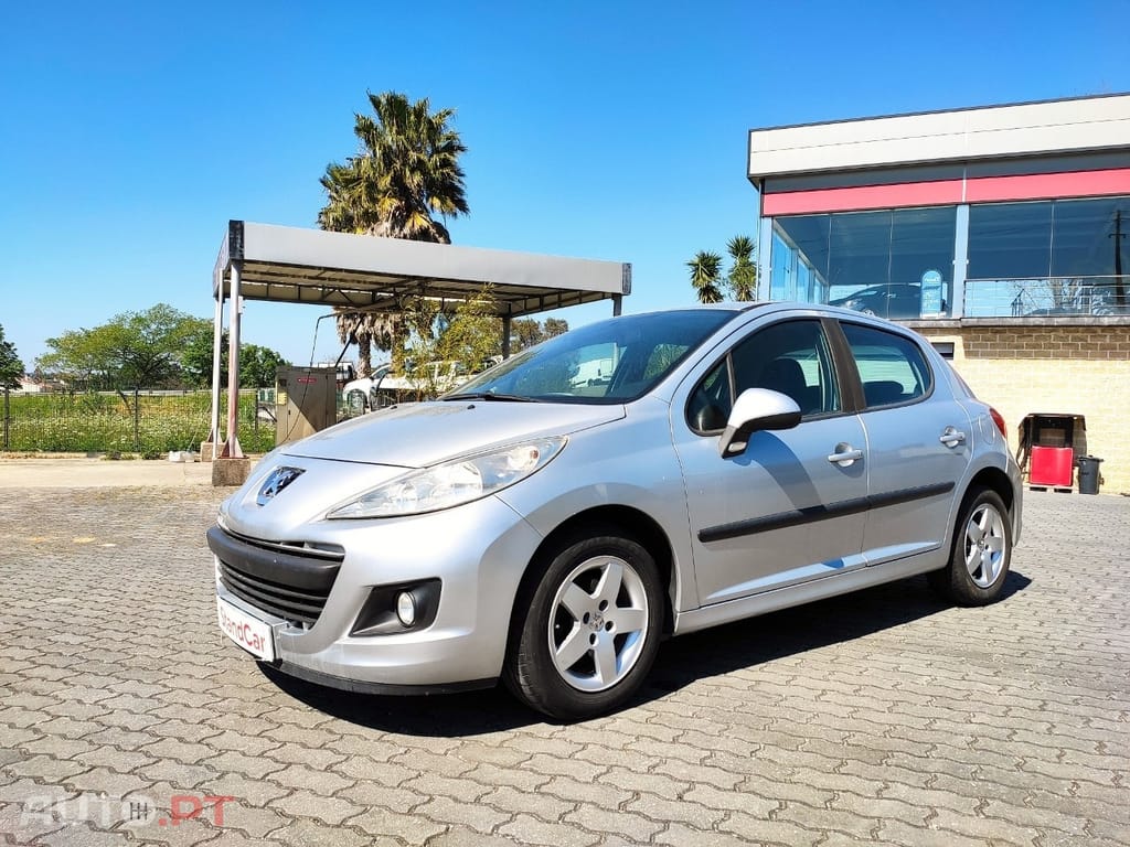 Peugeot 207 1.4 HDi SE Sportium